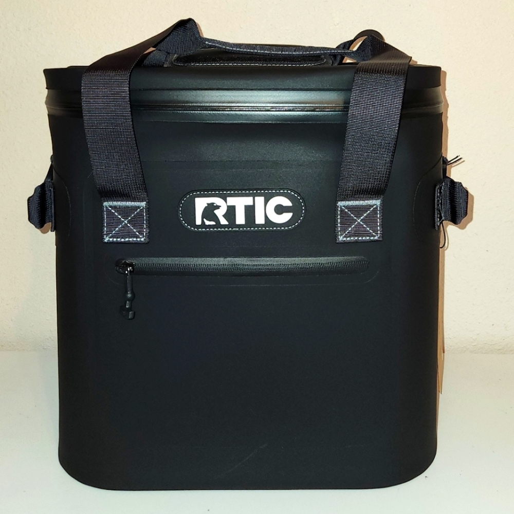 RTIC Softpack Cooler 20 can